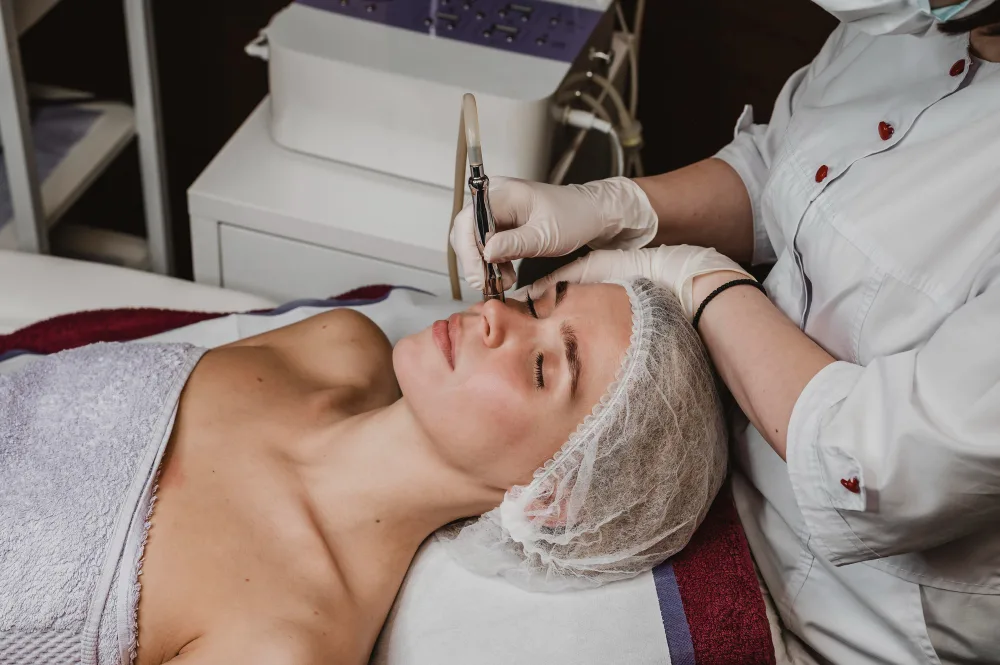 Wat is dermaplaning precies?