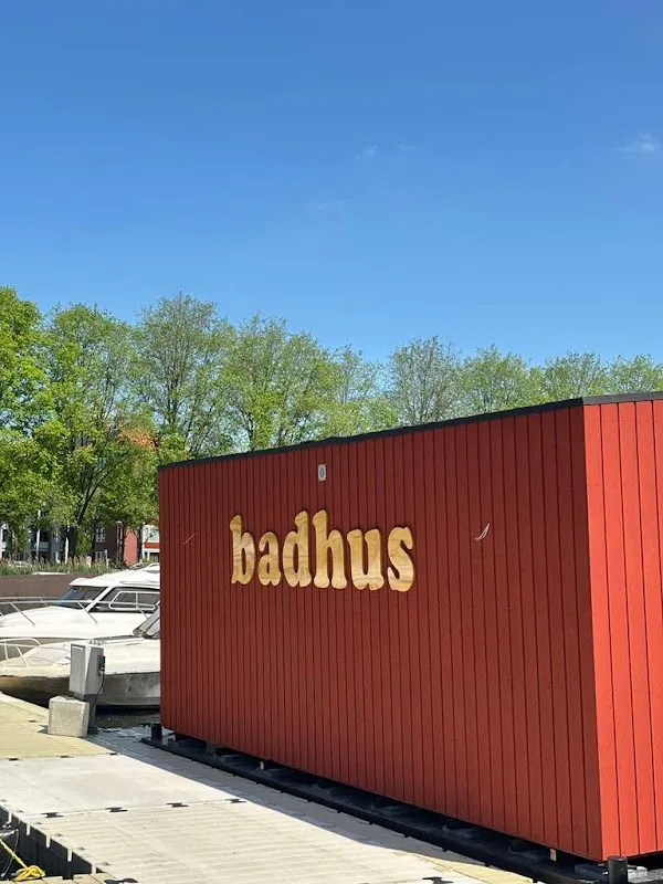 Badhus Sauna - West