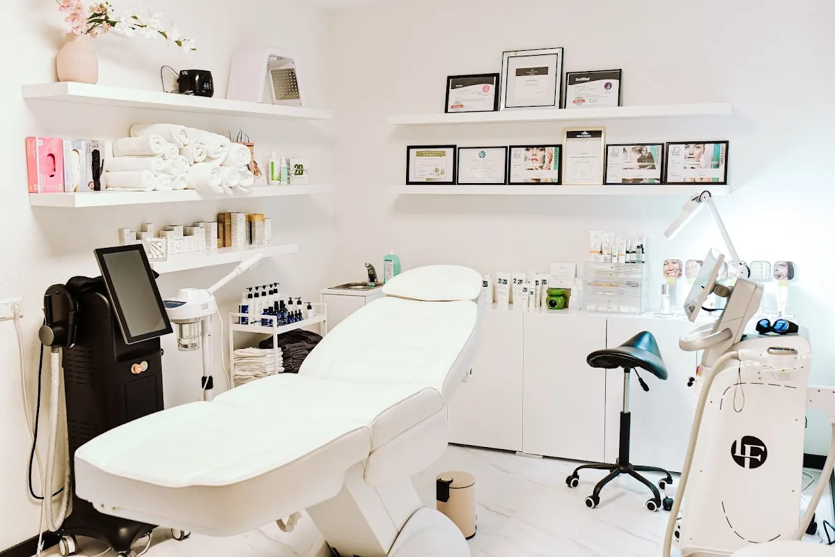 Beauty Paradise by Elife - Delft