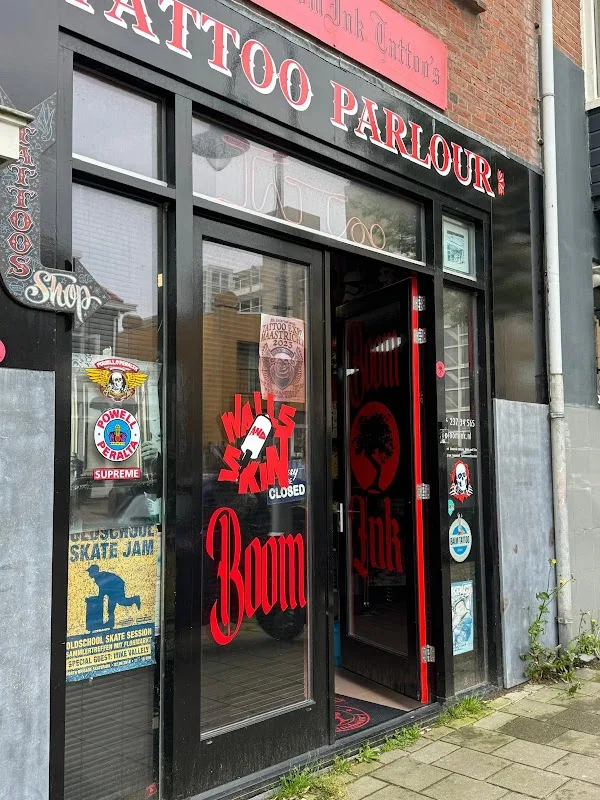 Boomink Tattoo’s walls and skin