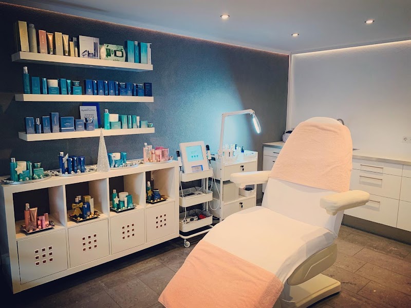 DE HUIDBOETIEK, medisch schoonheidssalon voor huidverbetering