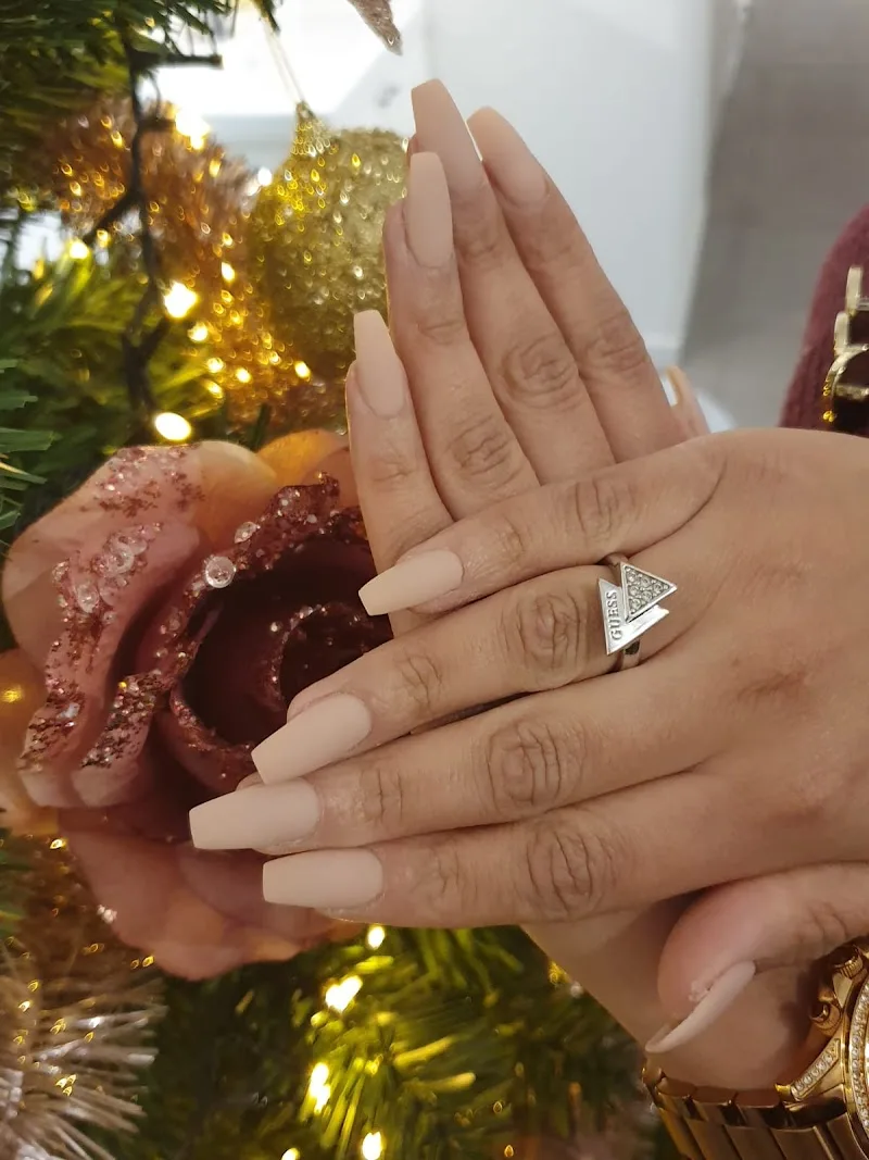 Glam Nail Bar