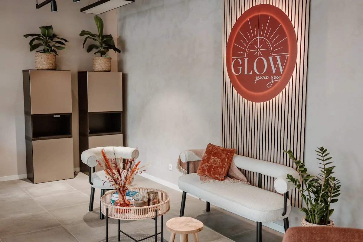 GLOW. pure you