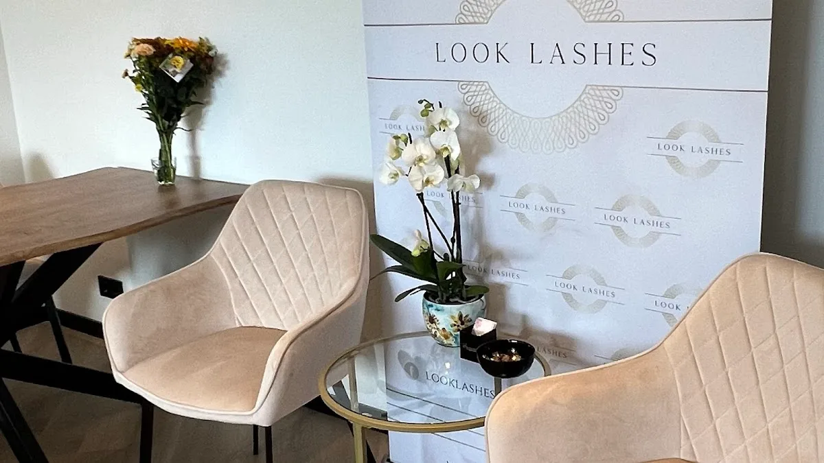 Look Lashes