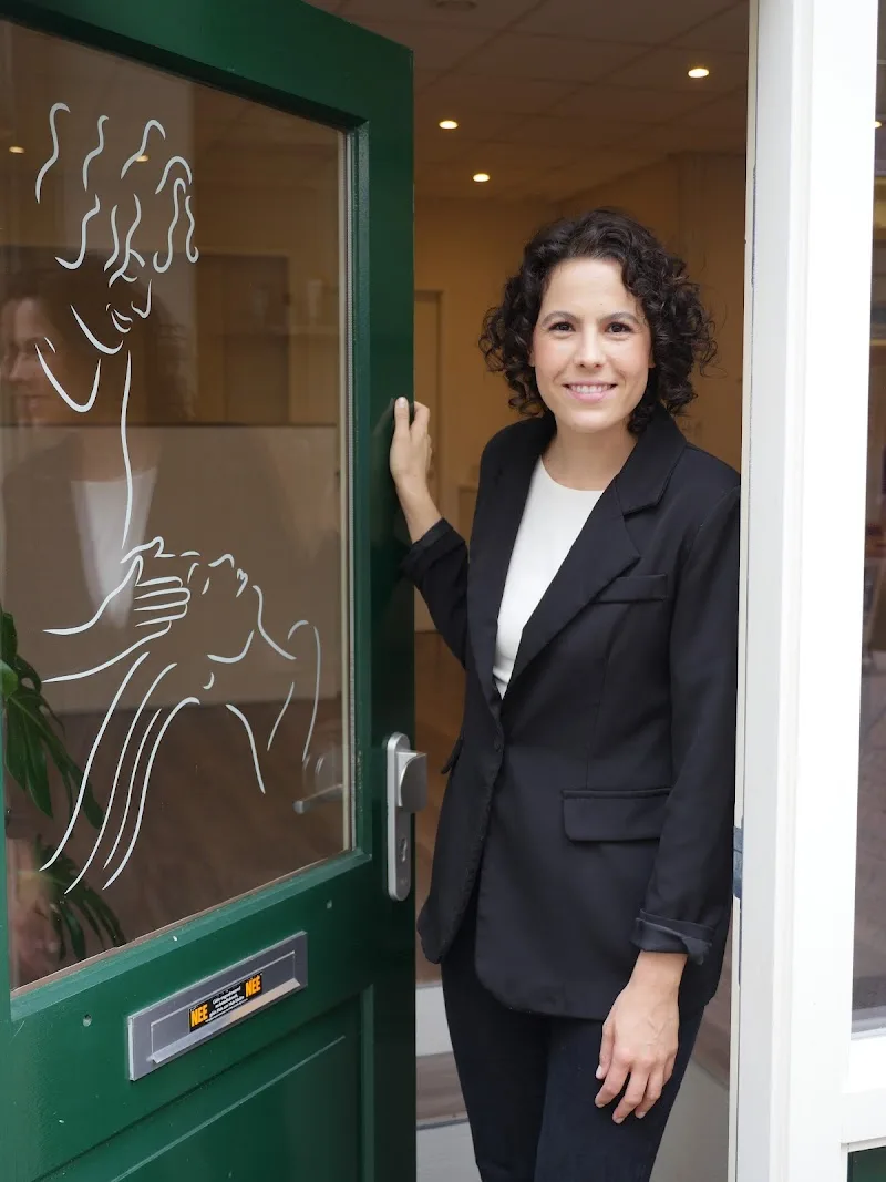 Mac-Kenzie Skin Solutions