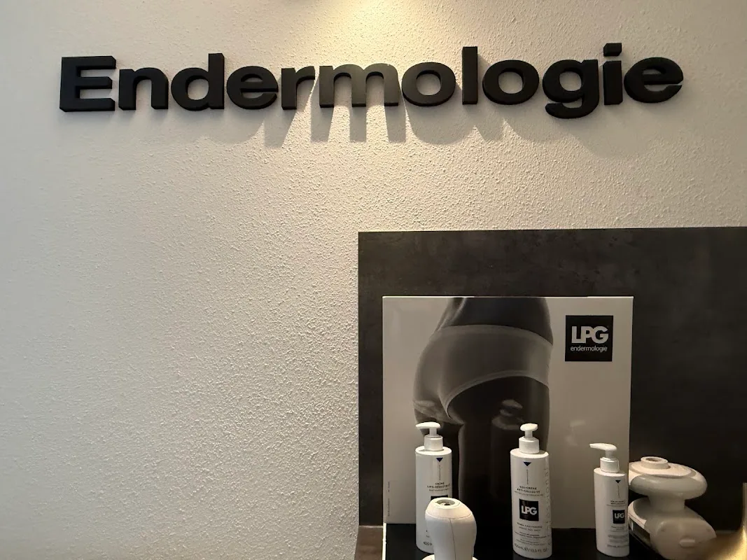 Mo Esthetics LipoSlim