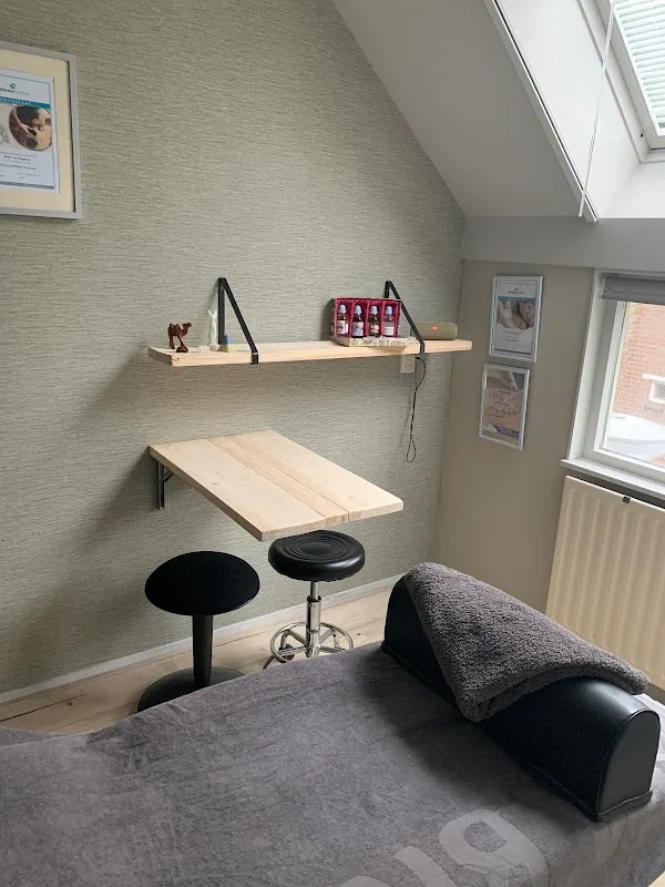 Mo-tion Massage