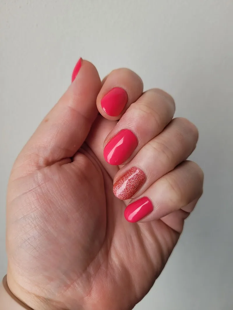 Nagelstudio Costum Nails Nagelsalon , Groothandel en Opleidingscentra