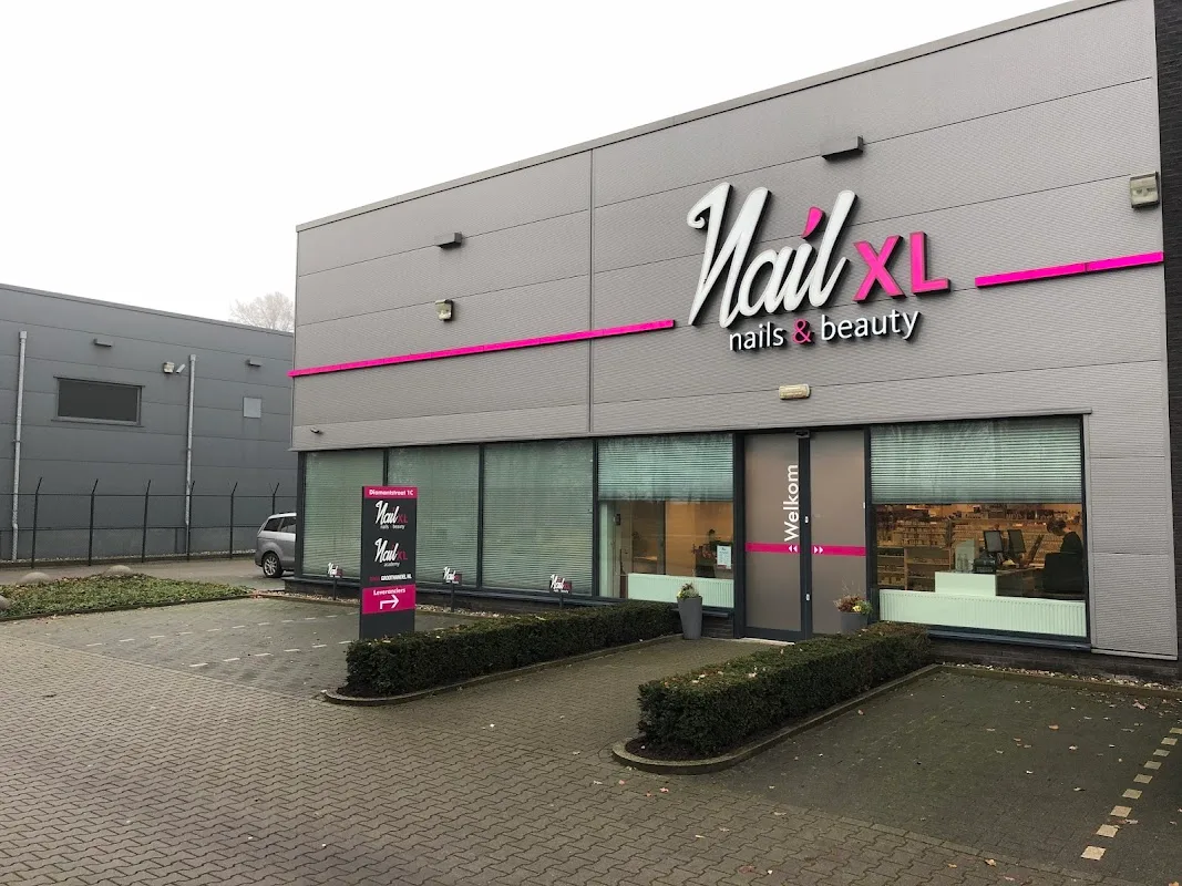 Nail XL