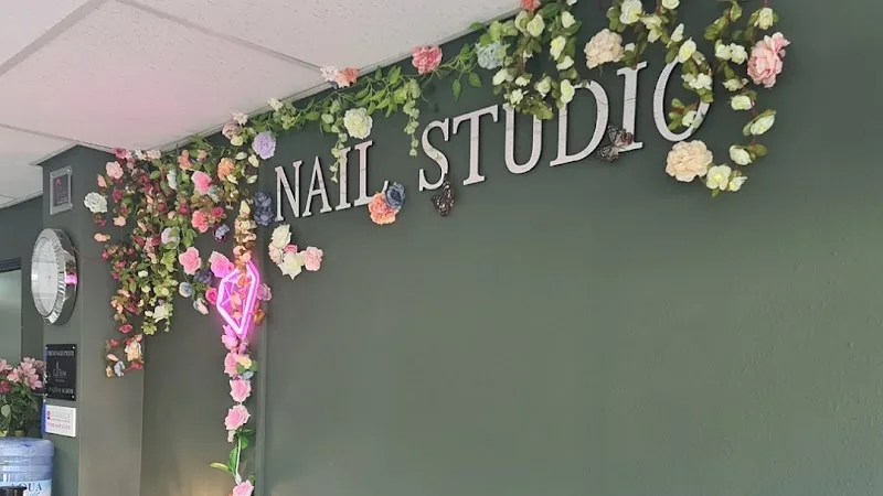 Nails & Beauty By Rosa