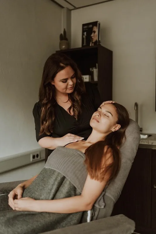 The Beauty Bar