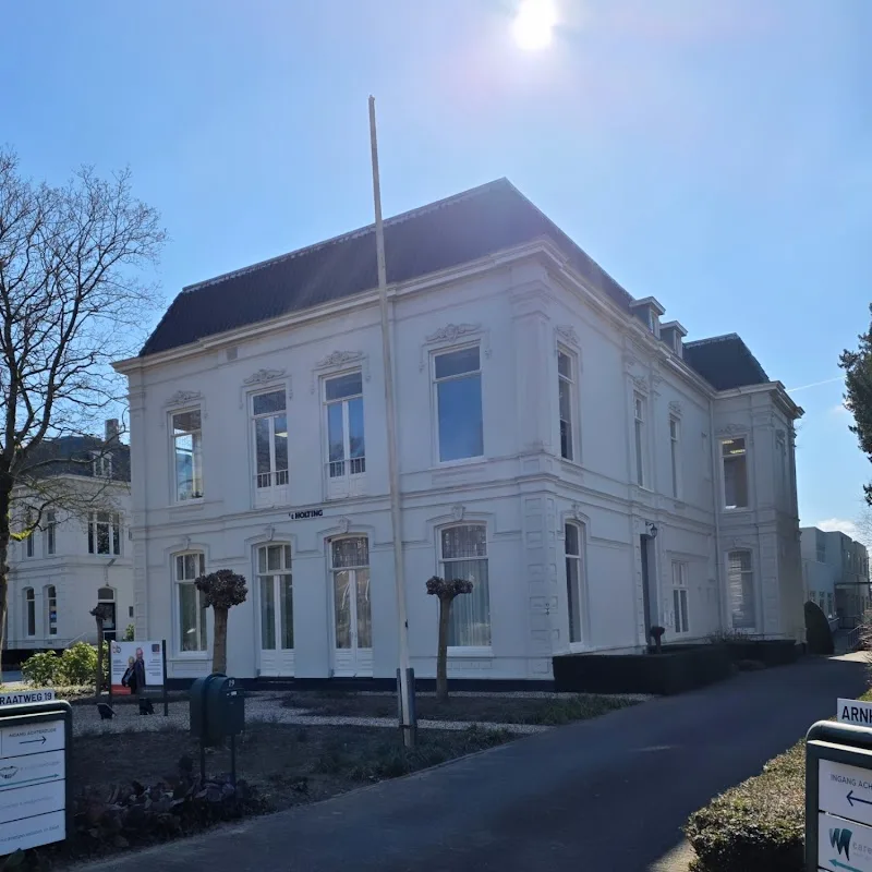 The Browista - wenkbrauwen, wimpers en nagels