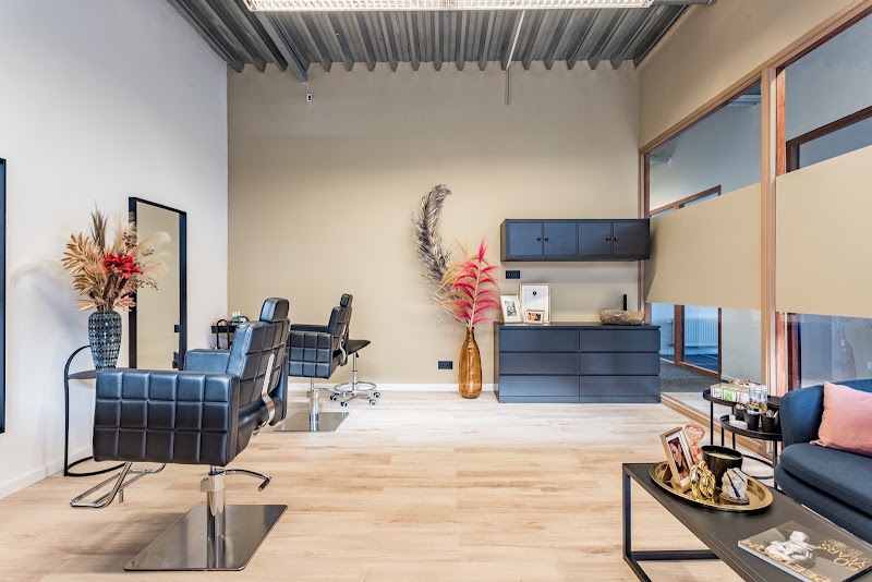 The Sculpting Browbar