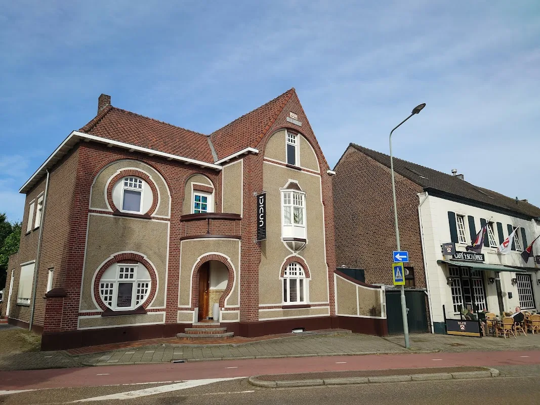 UNDICI Skin Care Institute