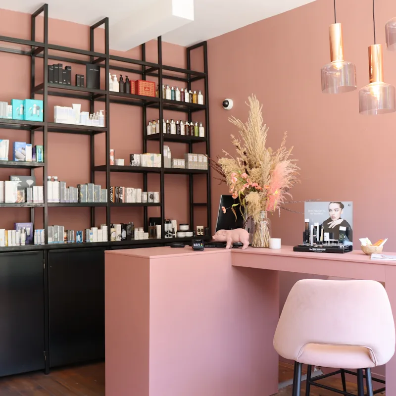 Urban beauty boutique