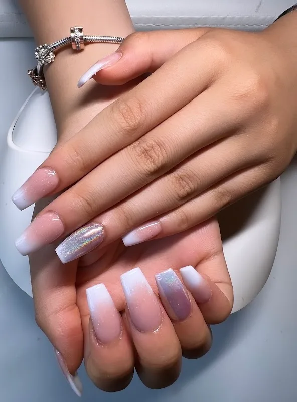 Vy Nails & Eyelashes